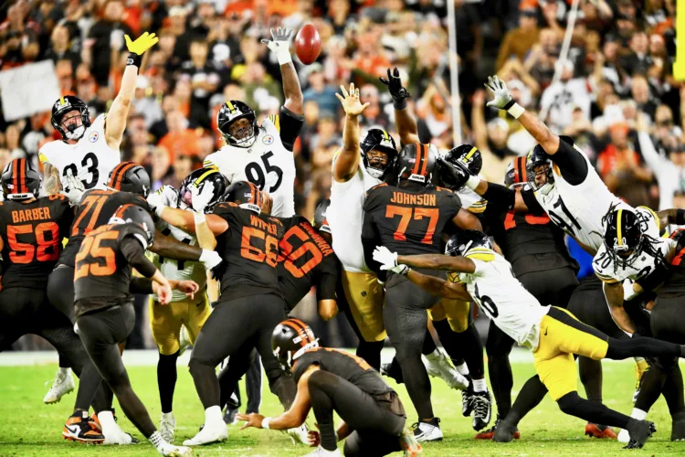 Szmyt’s 56-yard field goal lifts Browns past Steelers